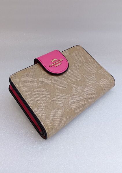 COACH コーチ 財布 二つ折り財布 レザー シグネチャー ピンク