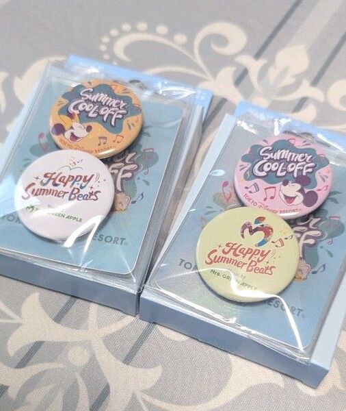 《Disney》☆ミセスディズニーコラボ・サマークールオフ・缶バッチ(ミッキー&ミニー)☆