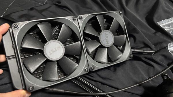 簡易水冷 CPUクーラー NZXT KRAKEN X42 ※訳あり動作品