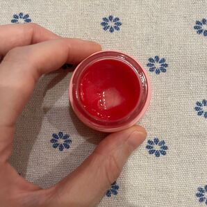 AOU グロウィーティントバーム 自然な輝きのティンテッドリップバーム 荒れた唇へ瞬時に水分補給 3.4g(01 アップルバーム)