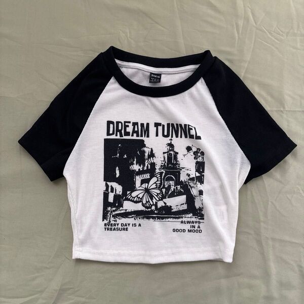 レディース 白黒 半袖 ミニ丈 S y2k shein ピチT Tシャツ グランジ y2k 平成ギャル ギャル 海外ガール