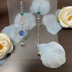 【ハンドメイド】星型チャーム付きロングピアス