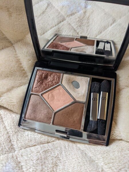 DIOR アイシャドウ サンク クルール クチュール 649 ヌード ドレス