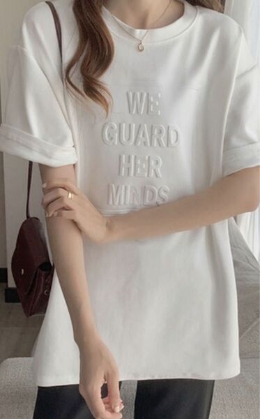 ★新品未使用★立体ロゴ白Tシャツ Lサイズ