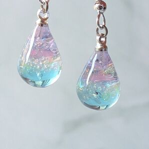 984 天空のシャボンドロップピアスイヤリング~ ブルー&ピンクグラデーション~