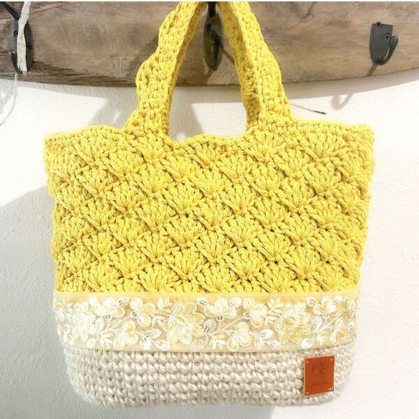 模様編み コットン 麻ひもバッグ 麻紐 編みバッグ インド刺繍リボン ハンドメイドバッグ イエロー S