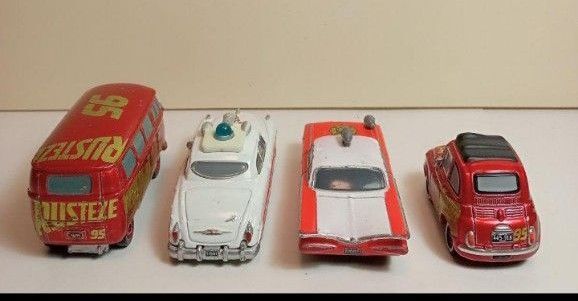 トミカディズニーカーズ4台 トミカ