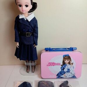 タカラトミー株主優待企画品リカちゃんレトロバスガール トランク型小物入れ