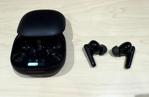 【美品】Anker Liberty 4 Pro ノイズキャンセリングイヤホン