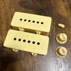 エイジドパーツに! 自然劣化 ピックアップカバー ノブ セット ジャズマスター Jazzmaster