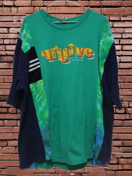 古着リメイク 再構築tシャツ