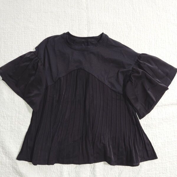 SHEIN FRIFUL 半袖 五分丈 トップス ブラウス カットソー ブラック 黒 Tシャツ プリーツ フリル