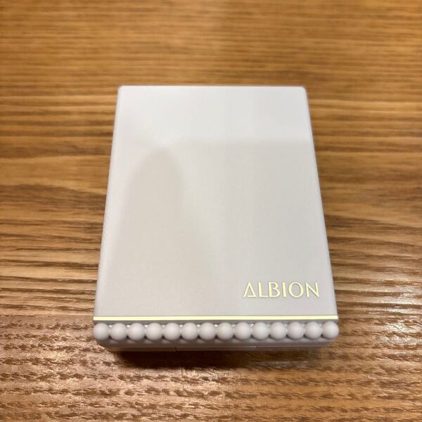 アルビオンスタジオ フレッシュニックファンデーション040