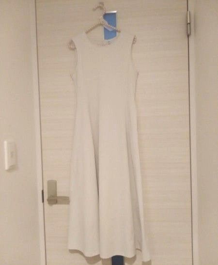 UNIQLO ウルトラストレッチエアリズムワンピース ホワイト S