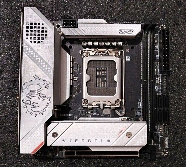 MSI MPG Z790I edge WIFI ITXマザーボード bios更新済み