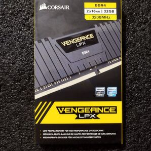 CORSAIR VENGEANCE DDR4 3200 32GB