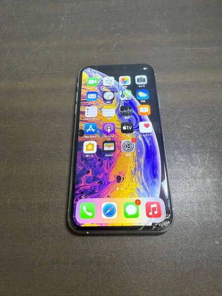 05860 iPhone Xs 64GB シルバー SIMフリー ジャンク