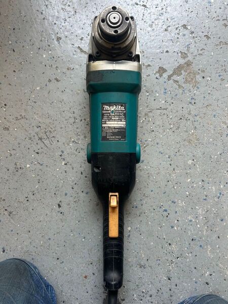 【稼働品】マキタ 180mm電子ディスクグラインダー GA7011C【中古】