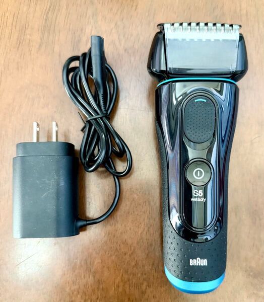 Braun Series 5 メンズシェーバー 美品