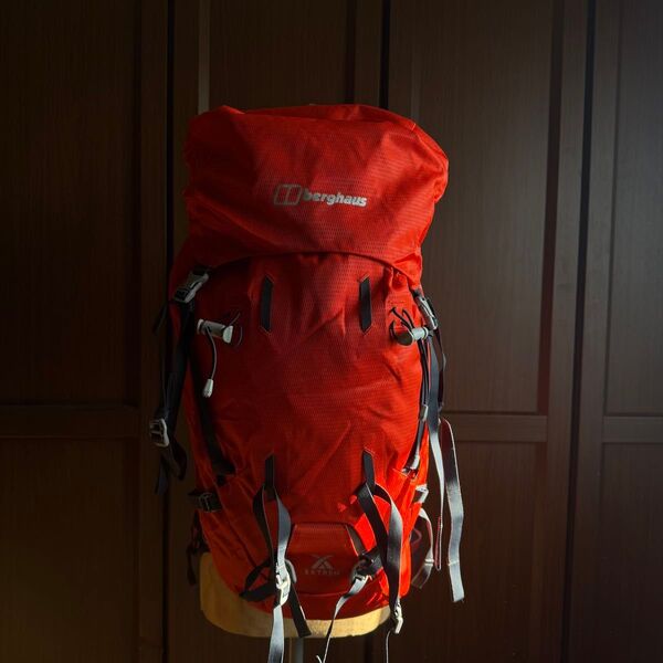 【美品】Berghaus アルパイン 40L 登山バッグ オレンジ 大容量