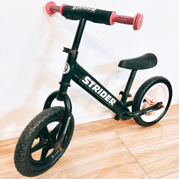 【即日発送】 STRIDER ストライダー 12インチ バランスバイク スポーツ ST-S4 ブラック ピンク キックバイク