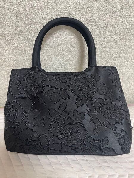 フォーマルバッグ 新品未使用 ブラック ハンドバック冠婚葬祭