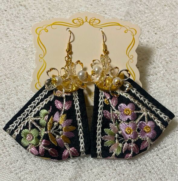 ハンドメイド インド刺繍リボン ピアス イヤリング