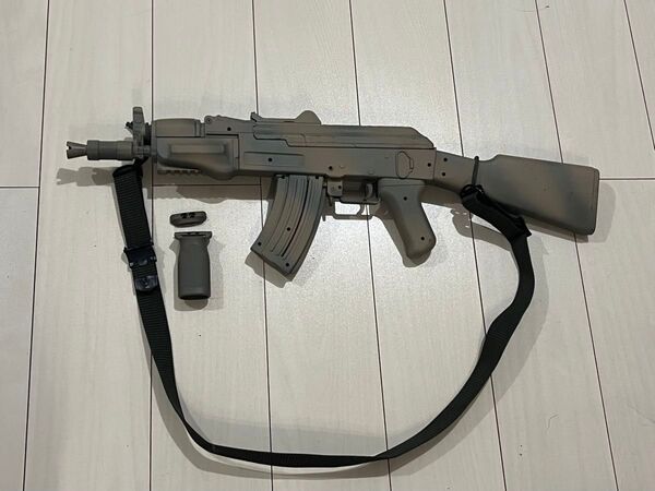 クラウンモデル MK47 塗装品 ジャンク AK-47 エアーコッキング 対象年齢10歳以上 エアコキ RVG スリング AK47
