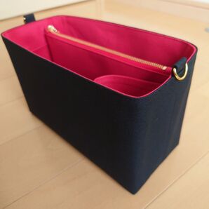 ハンドメイド 帆布のファスナー仕切り付きバッグインバッグ