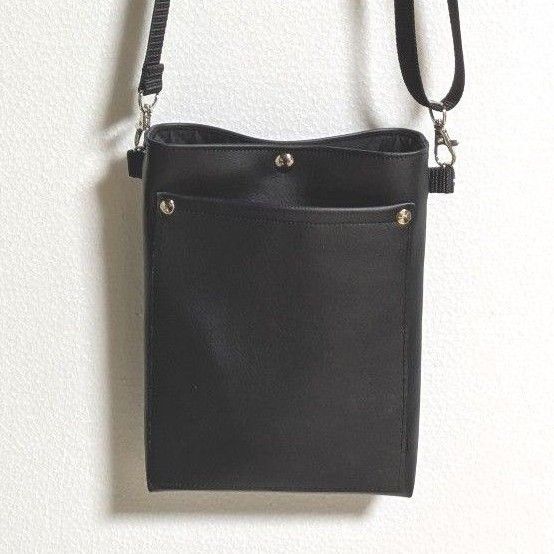 レザー調お散歩ショルダーサコッシュバッグ★ハンドメイド★