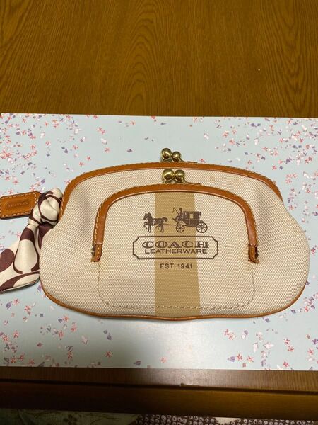 COACH Wがま口ポーチ財布 ベージュ
