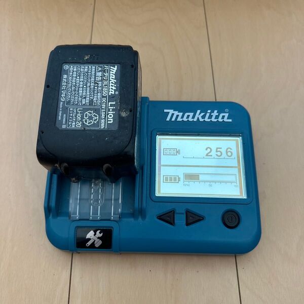 マキタ makita 18V 充電器 リチウムイオンバッテリー BL1850B 5.0Ah 放電回数256回