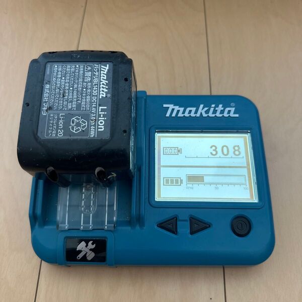 マキタ makita 14.4V 充電器 リチウムイオンバッテリー BL1430B 3.0Ah 放電回数308回