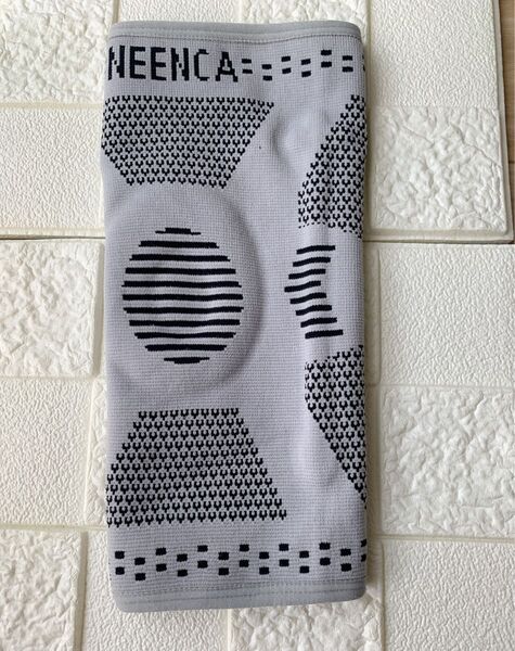 NEENCA 膝サポーター ひざ 半月板 スポーツ グレーXSサイズ左右兼用 グレー