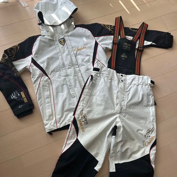 家宝級!がまかつ 最上位レインスーツ Lサイズ