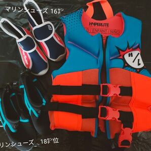 Costcoライフジャケット キッズ マリンシューズ2点 3点セット売り