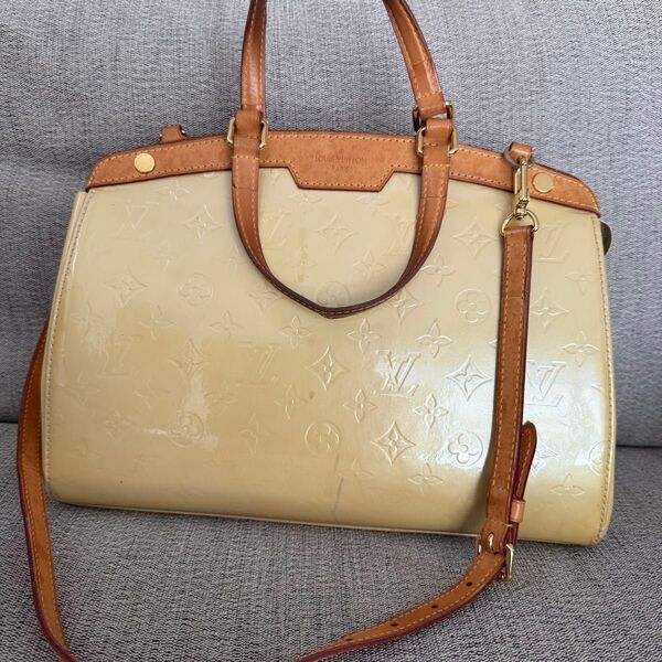 ルイヴィトン LOUIS VUITTON ハンドバッグ バッグ レザー モノグラム ブレアMM ヴェルニ