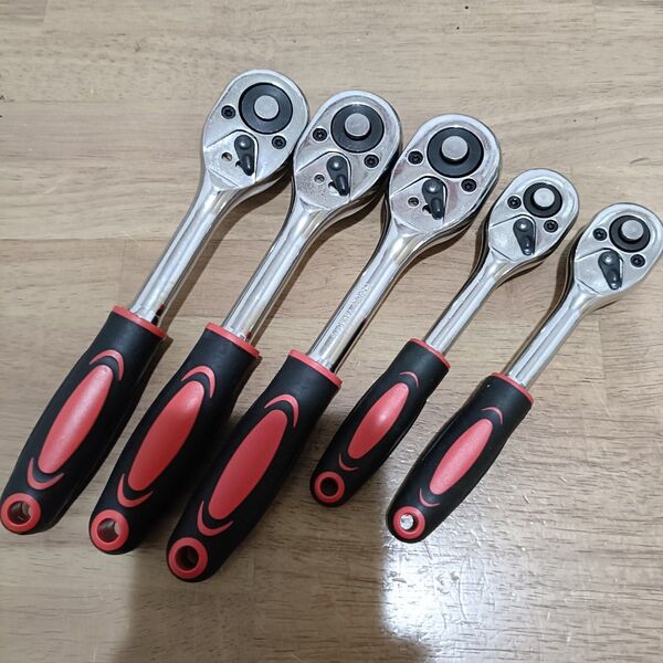 ラチェットハンドル 訳あり ジャンク品 工具 ソケットレンチ 大工道具 自動車 整備 メンテナンス グリップ 変換アダプター
