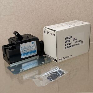 Fuji Electronic FA 安全ブレーカ 4極 MAX: 20 A【FB32B-20】 2P2E