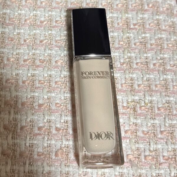 Dior ディオールスキン フォーエヴァー スキン コレクト コンシーラー 00