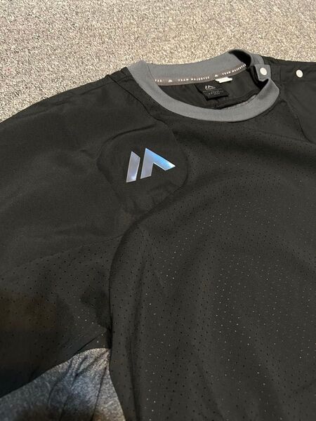 新品未使用品 マジェスティック 半袖 Tシャツ ジャケット 春夏用 Majestic サイズL 野球トレーニングウェア