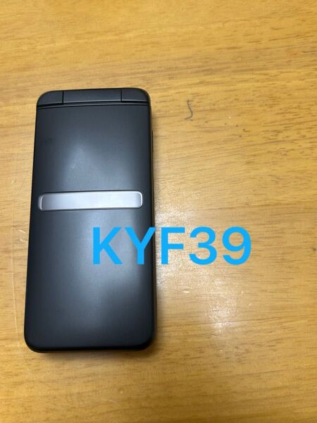 KYF39 GRATINA ブラック SIMロック解除済み 118