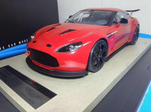 1/18 アストンマーチン V12 zagato テクノモデル 窓浮きあり アンテナ欠品