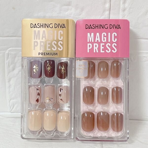 【匿名配送】DASHING DIVAダッシングディバ マジックプレス〈ネイルチップ〉 ミルクベージュ系 2点セット