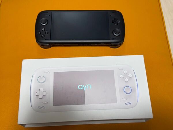 【美品】 AYN ODIN 2 (8GB / 128GB / SnapDragon8 Gen2) ケース付き