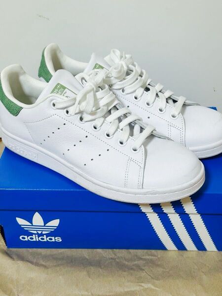 adidas Stan Smith J スニーカー 24.5cm ホワイト/グリーン 新品同様