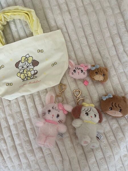 【mikko illustration】まとめ売りキャミー、ムース、スフレ、ラテ、ランチバッグ、ピンバッジ、キーホルダー、メジャー