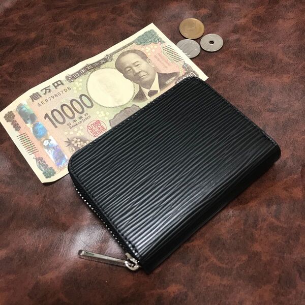 黒 新作品 レザー革 ミニ財布 ラウンドファスナー 小銭入れ 定番タイプ コンパクト 人気商品