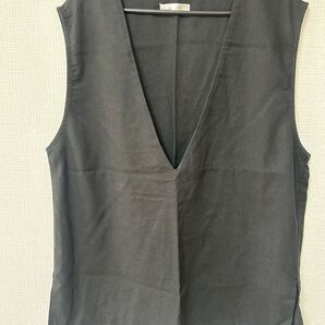 麻入りノースリーブトップス Vネック ブラック ジレ