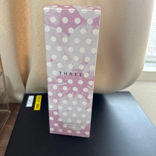 THREE クレンジングオイル 限定パッケージ 185ml